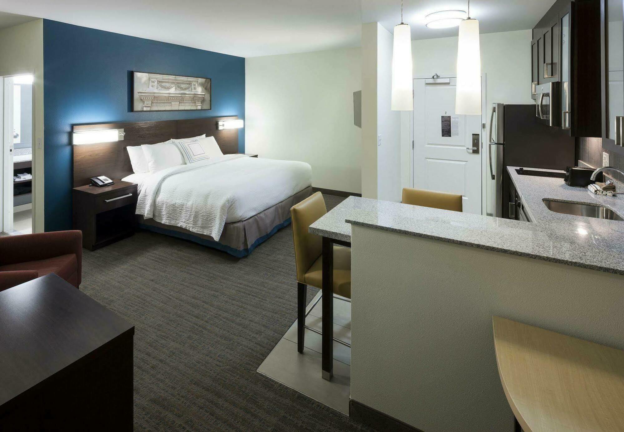 Residence Inn By Marriott Richmond Downtown Exteriör bild